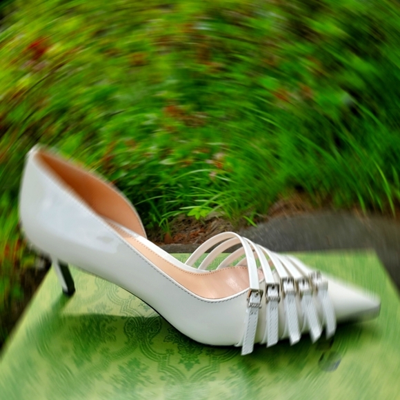 Gucci Slingback Patent Leathet heels 40 - Picture 1 of 4